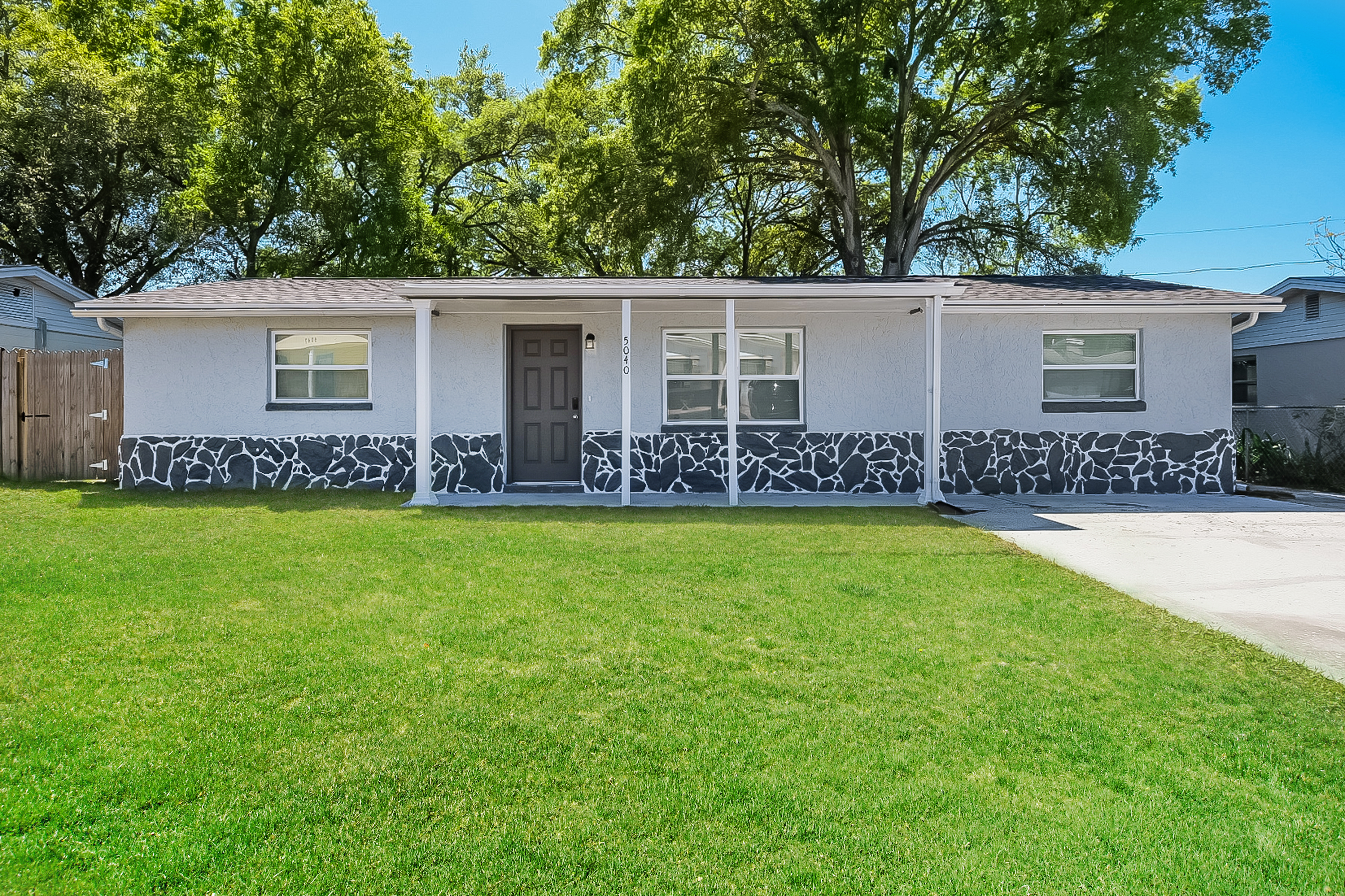 5040 Valimor Dr holiday, FL 34690